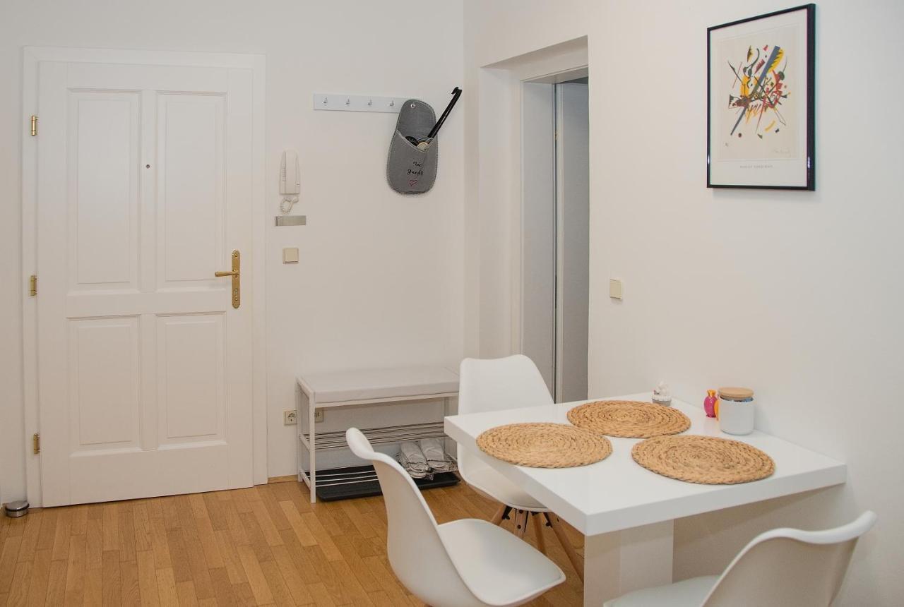 Blue Lotus Apartment Viyana Dış mekan fotoğraf