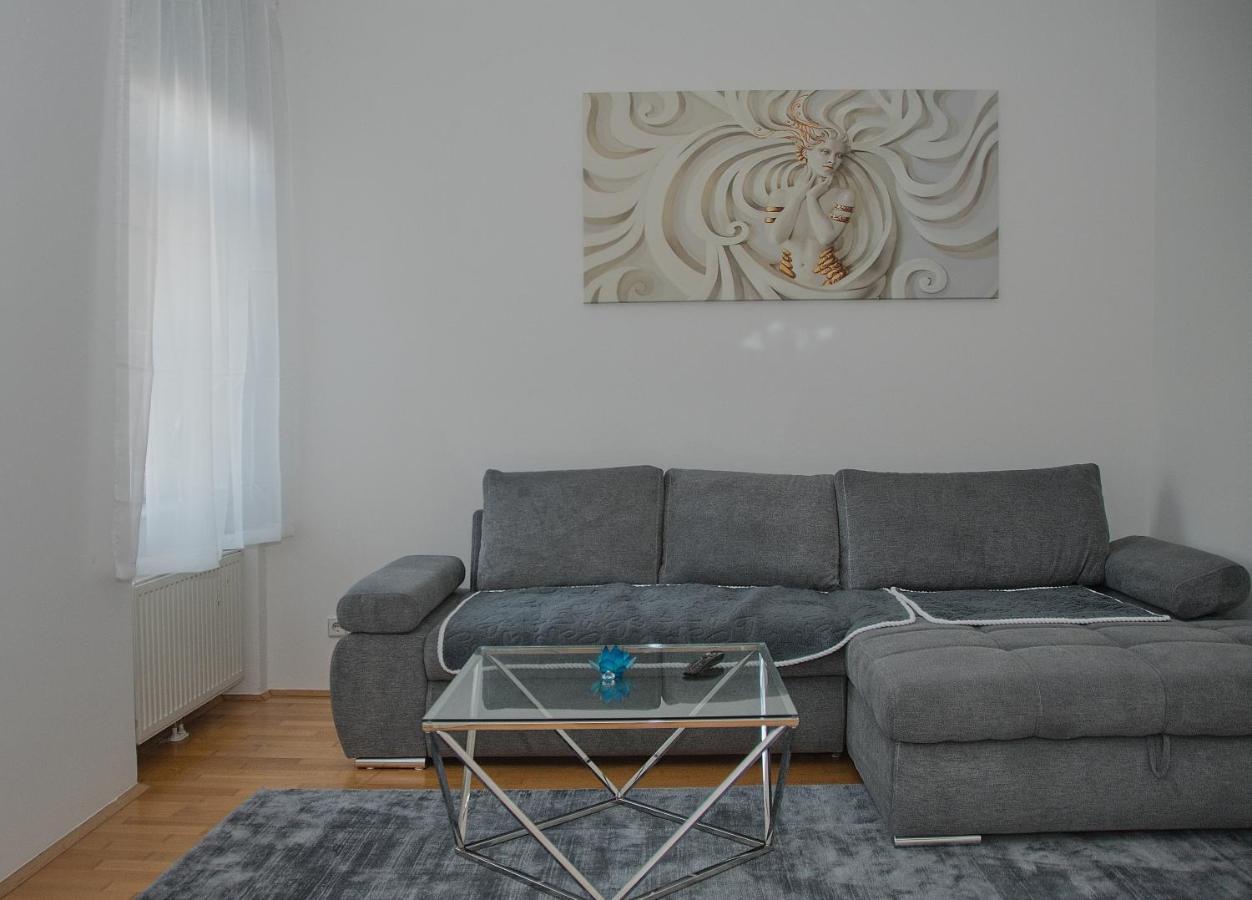 Blue Lotus Apartment Viyana Dış mekan fotoğraf