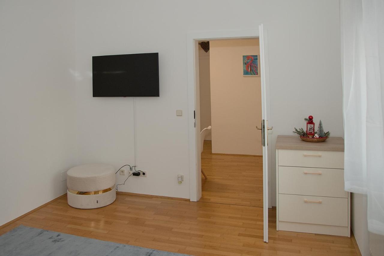 Blue Lotus Apartment Viyana Dış mekan fotoğraf